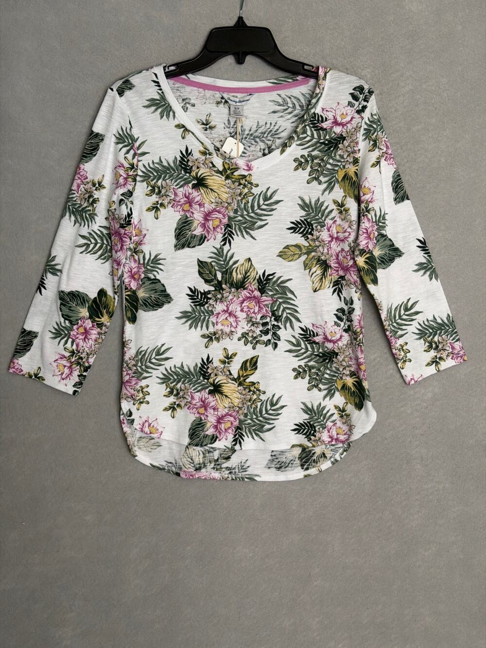 Tommy Bahama Ashby Isles Petal of Luxury T-Shirt White Floral Women's Medium NEW
